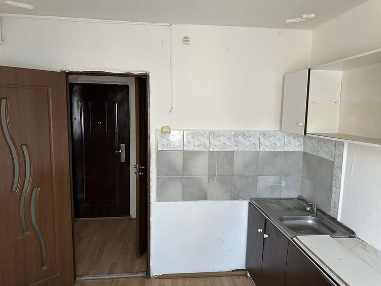 Garsonieră decomandată în Calea Caransebeșului