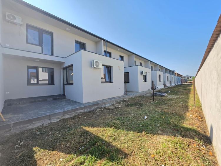 Apartament cu 3 camere semidecomandat în Giurgiului