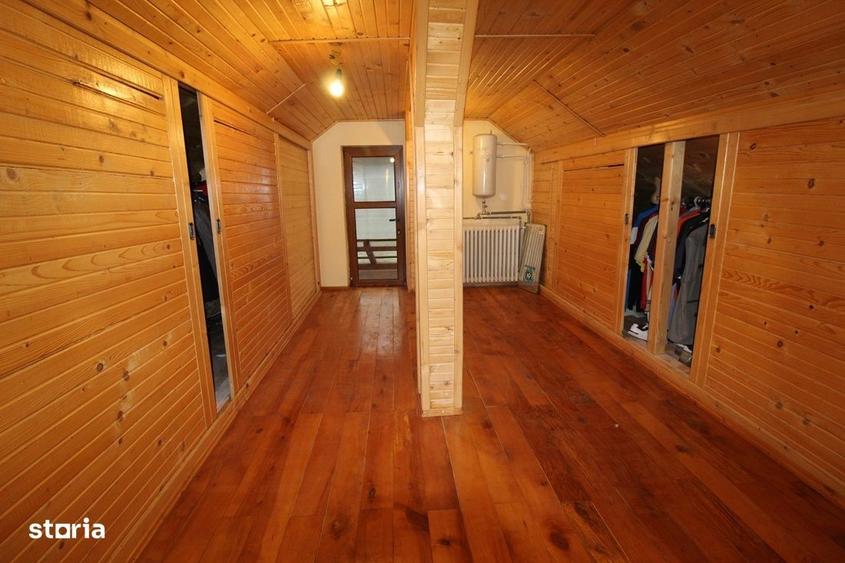 Casă cu 3 camere în Toplița