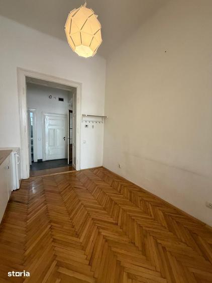 Apartament cu 2 camere semidecomandat în Chinteni