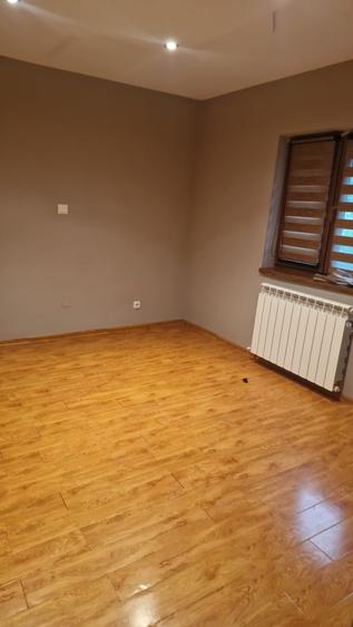 Casă cu 2 camere cu Teren 600 Mp în Brăești