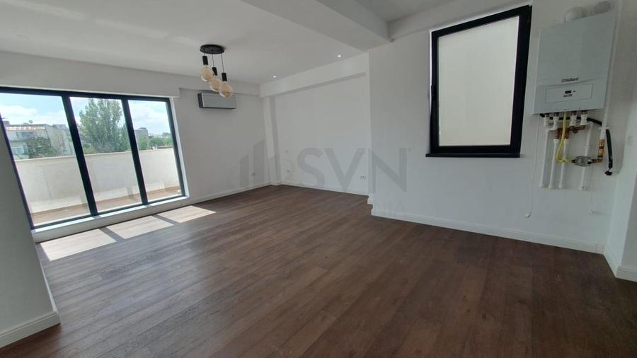 Apartament cu 2 camere decomandat în Polonă
