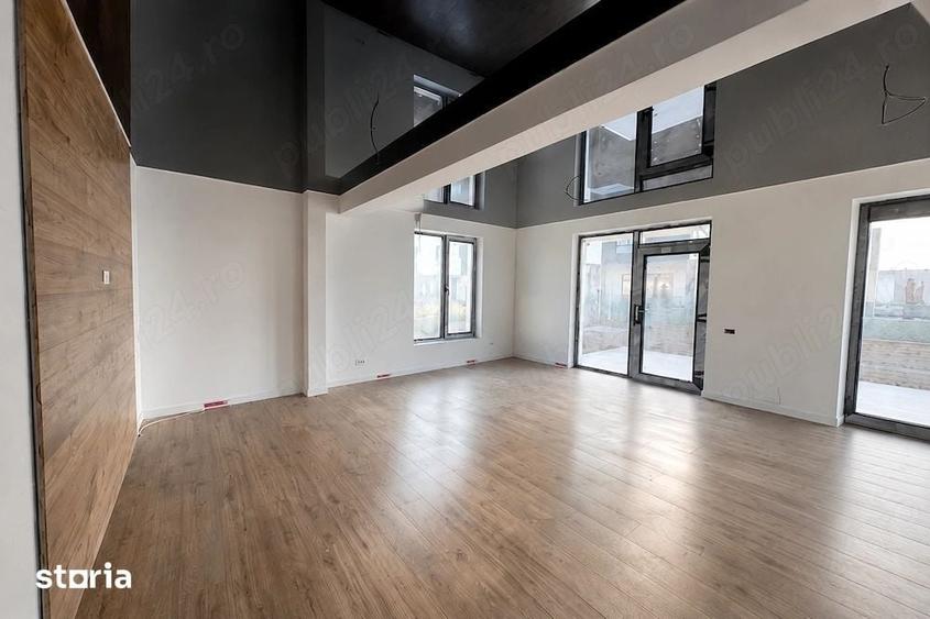 Casă cu 5 camere cu Teren 408 Mp în Odăi