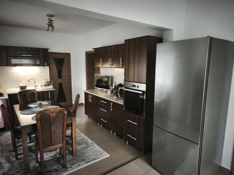 Casă cu 2 camere cu Teren 905 Mp în Central