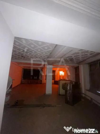 Casă cu 60 camere cu Teren 687 Mp în Unirii