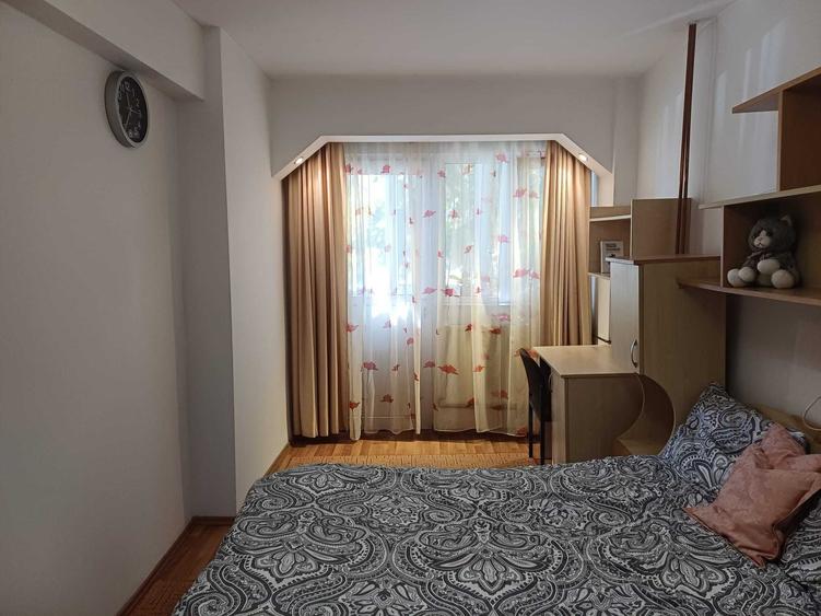 Apartament cu 4 camere decomandat în Calea Aradului
