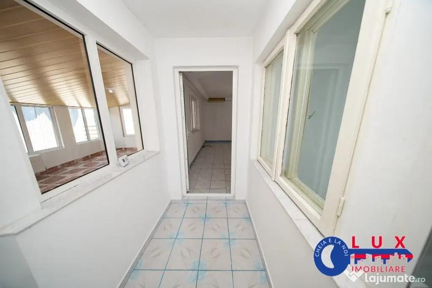 Casă cu 2 camere cu Teren 295 Mp în Babadag