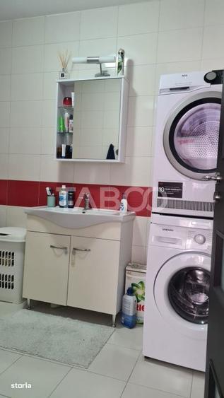 Casă cu 3 camere cu Canalizare în Central