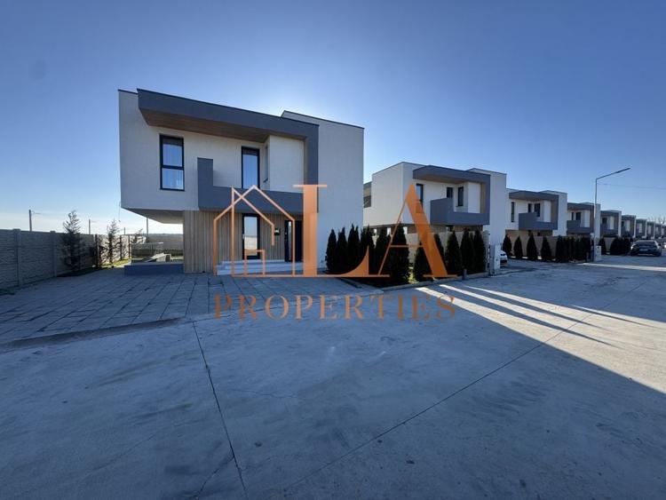 Casa individuala 4 camere | Panouri fotovoltaice 5kw | Domnesti - 12
