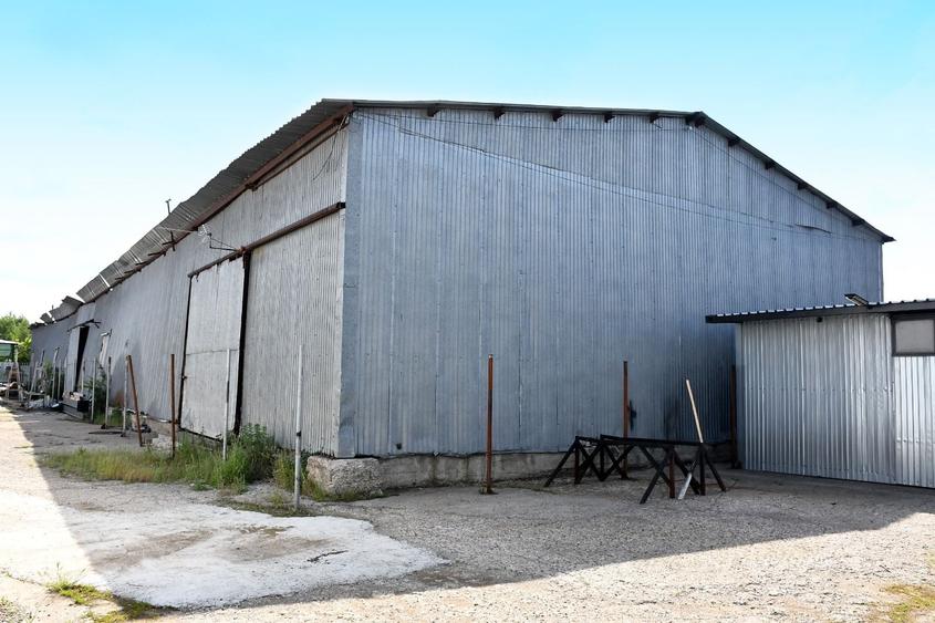 Spațiu industrial, de 1,193 mp, în Smârdan