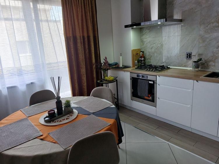 Apartament cu 2 camere decomandat în Florești