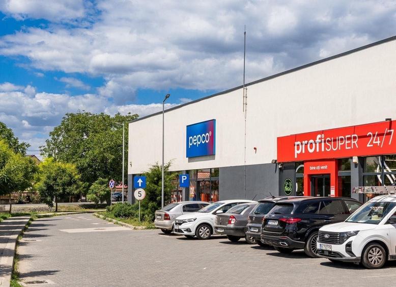 Spațiu comercial, de 1,227 mp, în Cobadin