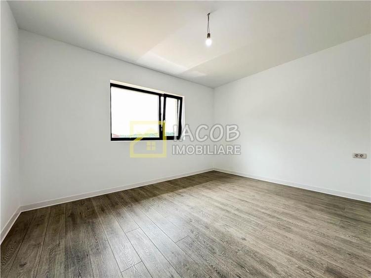Casă individuală cu 3 camere cu Teren 450 Mp în Mărgineni