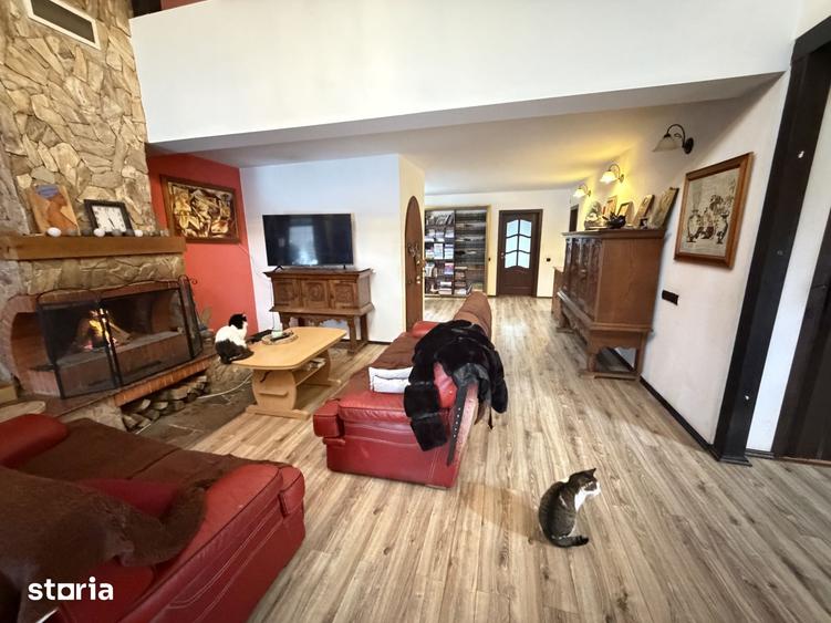 Casă cu 5 camere cu Teren 800 Mp în Traian