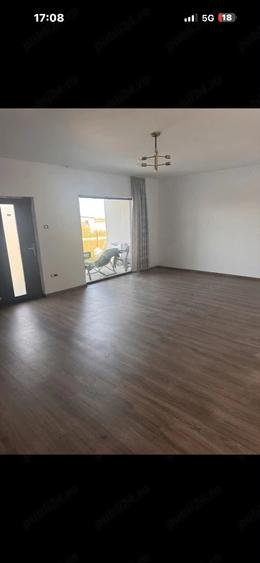 Casă cu 5 camere cu Teren 400 Mp în Izvoare (Dumbrava Roșie)