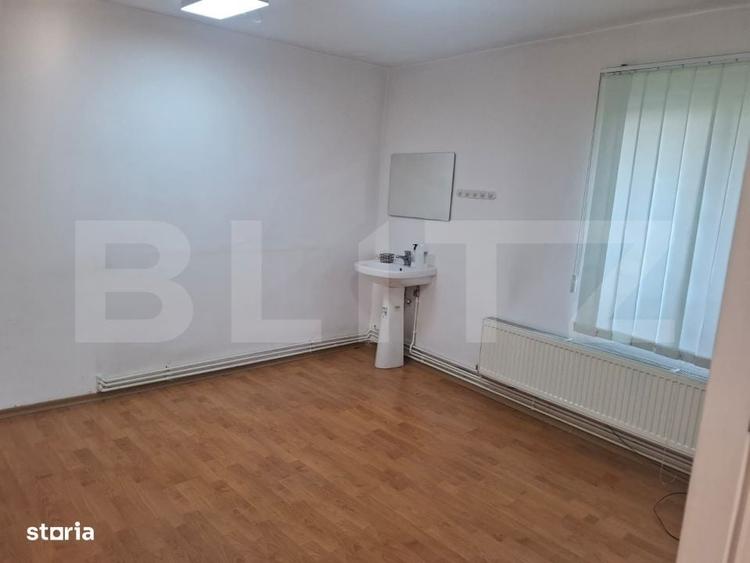 Spațiu comercial, de 25 mp, în Central