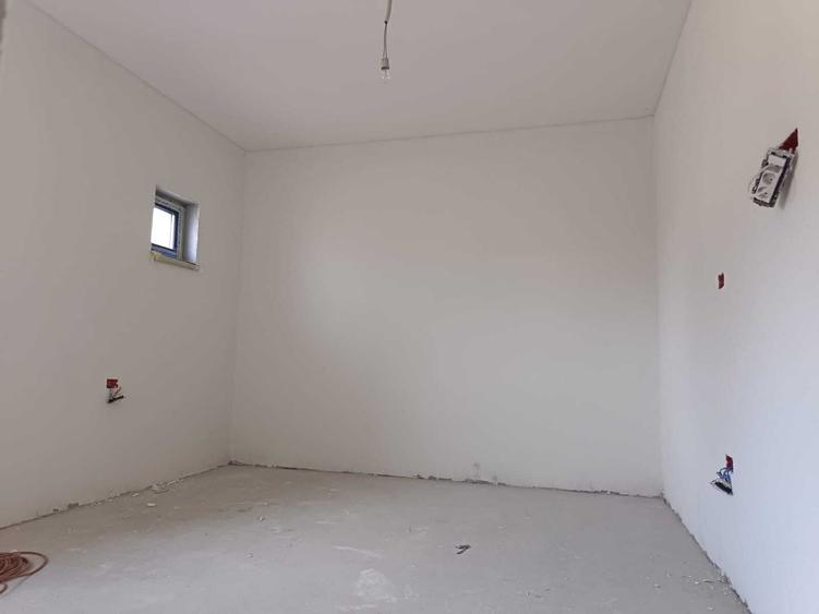 Casă cu 3 camere în Fântânele