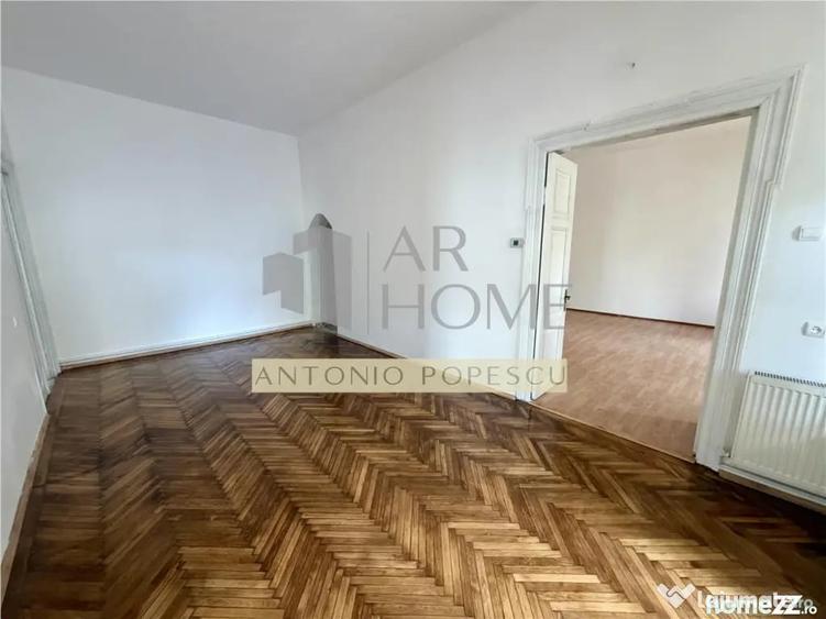 Casă cu 4 camere cu Teren 605 Mp în Central