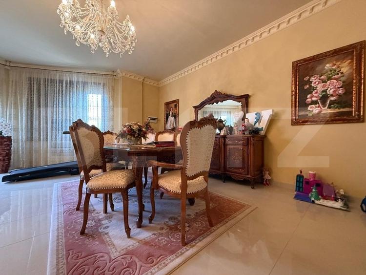 Casă individuală cu 10 camere cu Piscina în Iosefin