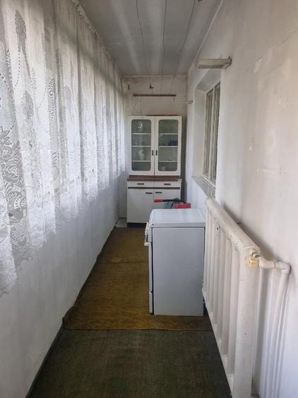 Apartament cu 3 camere decomandat în Canta