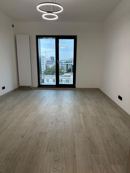 Apartament cu 3 camere decomandat în Vitan Mall