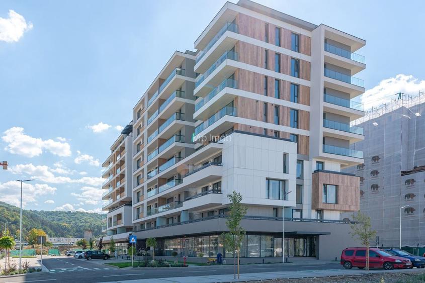 Studio Bartolomeu | 43 mp + Balcon 10 mp | Etaj 5/8 | Sală Polivalentă