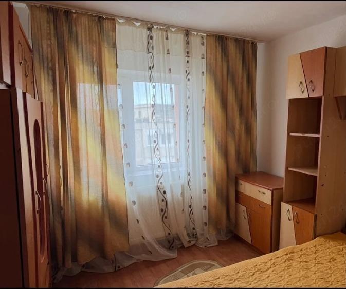 Apartament cu 2 camere decomandat în Balta Albă