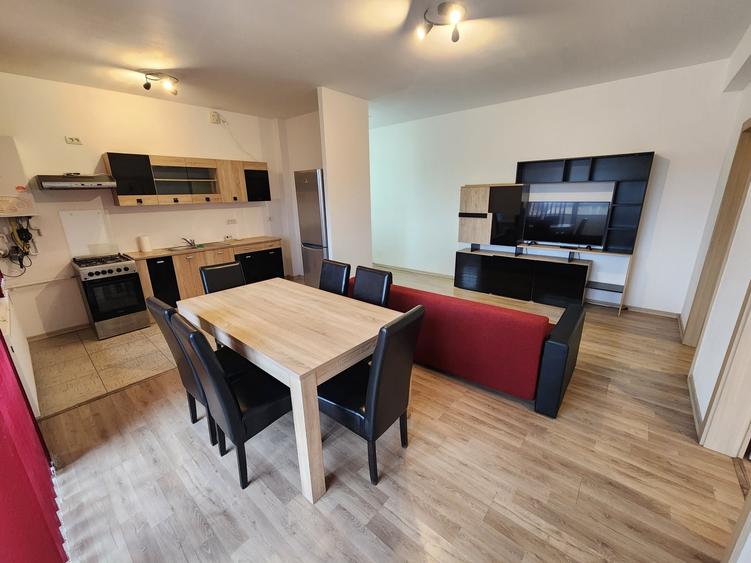 Apartament cu 2 camere semidecomandat, mobilat în Lipovei
