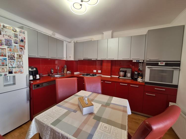 Apartament cu 3 camere, 2 terase, parcare, zona Sub Cetate - 12