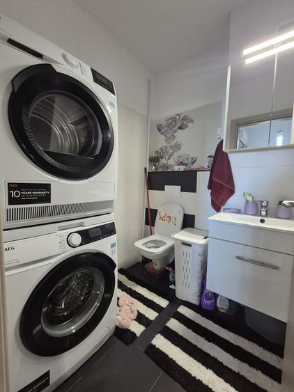Penthouse cu 4 camere decomandat, mobilat în Theodor Pallady