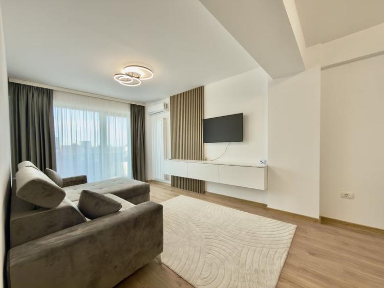 Apartament cu 2 camere decomandat în Tomis Plus