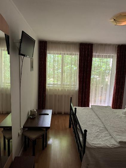 Casă individuală cu 5 camere cu Teren 5200 Mp în Bran