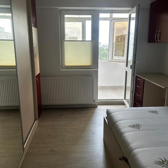 Apartament cu 3 camere decomandat, mobilat în Giurgiului