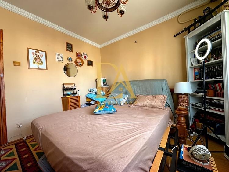 Apartament cu 3 camere decomandat în Titulescu