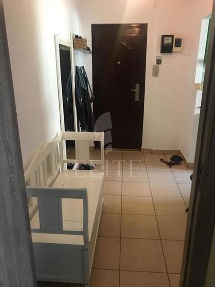 Apartament cu 3 camere semidecomandat în Gheorgheni