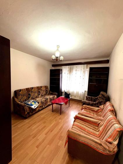 Garsonieră decomandată, mobilată în Porolissum