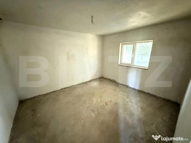 Casă cu 3 camere cu Teren 700 Mp în Central