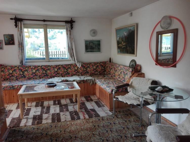 Casă cu 3 camere în Neagra
