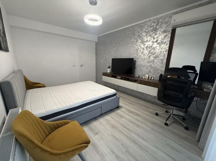 Garsonieră decomandată în Central