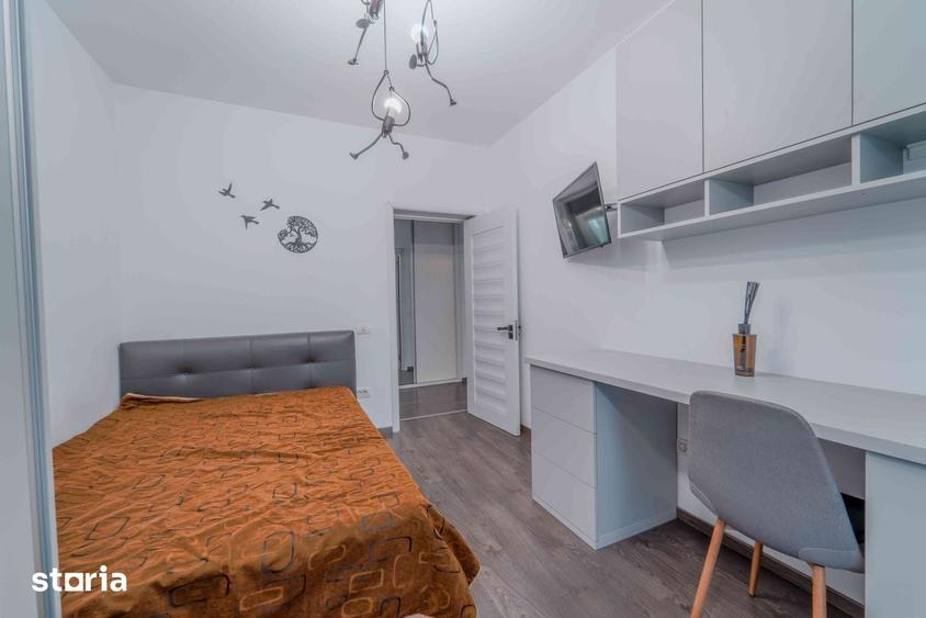 Casă cu 4 camere cu Teren 250 Mp în Palazu Mare