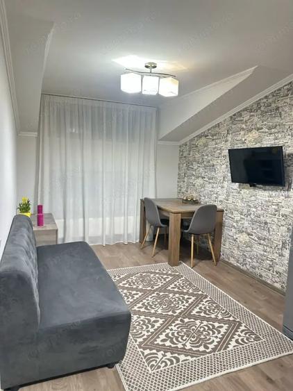 Apartament cu 2 camere decomandat în Blumăna