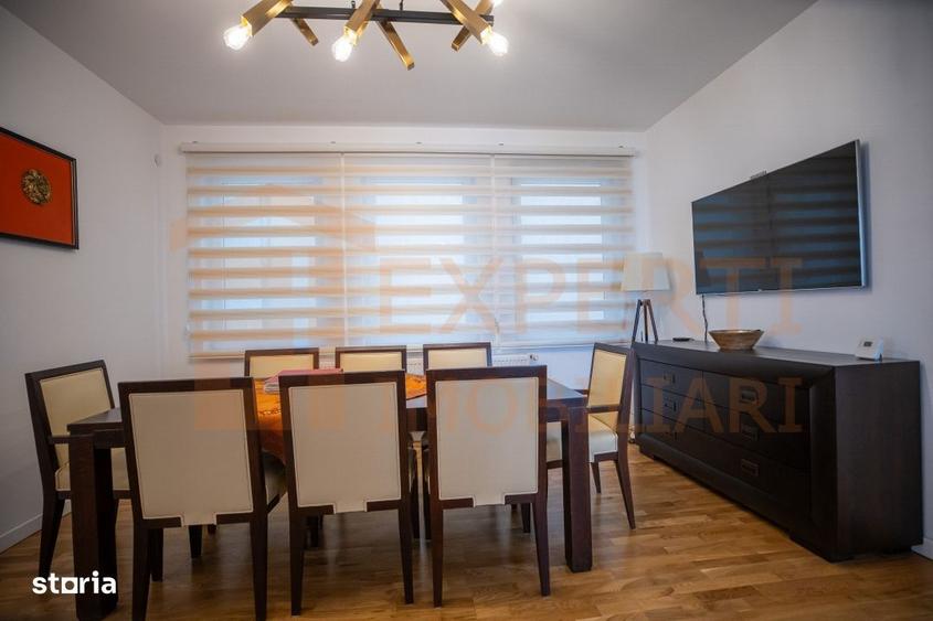 Apartament cu 4 camere în Ultracentral
