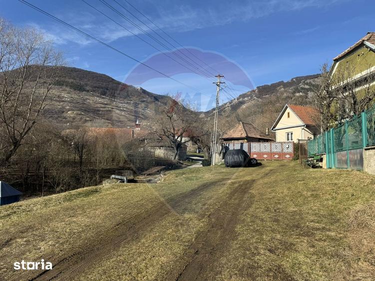 Casa din piatra la poalele Bedeleului Izvoarele, Alba - 19