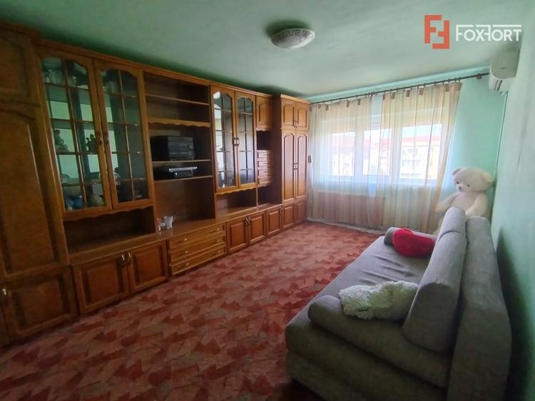 Apartament cu 2 camere decomandat, mobilat în Girocului