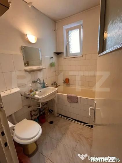 Apartament cu 3 camere, ultracentral, semidecomandat - Suceava (Suceava) - 9