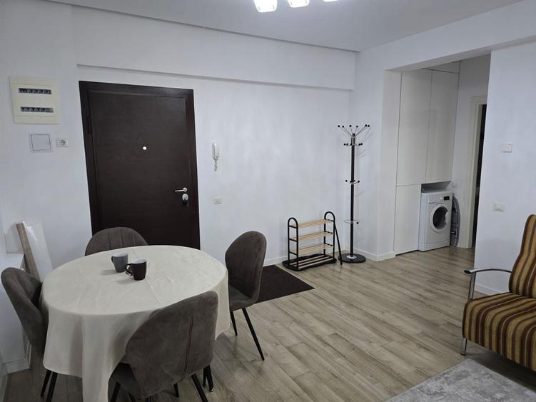 Apartament cu 2 camere semidecomandat în Chișinau
