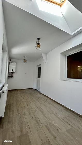 Casă cu 2 camere cu Teren 25 Mp în Titan