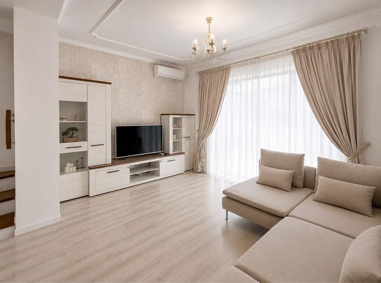 Casă cu 4 camere cu Teren 100 Mp în Central