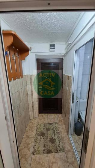 Garsonieră în Est