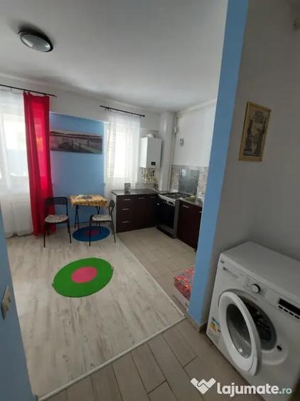 Garsonieră decomandată în Tineretului